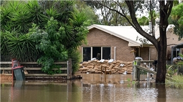 Australien kämpft mit heftigen Regenfällen und Überschwemmungen, wie hier in Echuca.