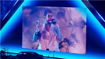 Bad Bunny wurde bei den MTV Video Music Awards als „Künstler des Jahres“ ausgezeichnet.