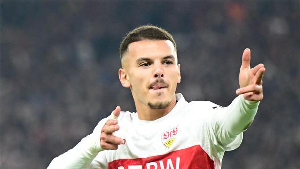 Badredine Bouanani durfte über sein Tor für den VfB Stuttgart jubeln - dank einer Vorlage von Torwart Alexander Nübel. 