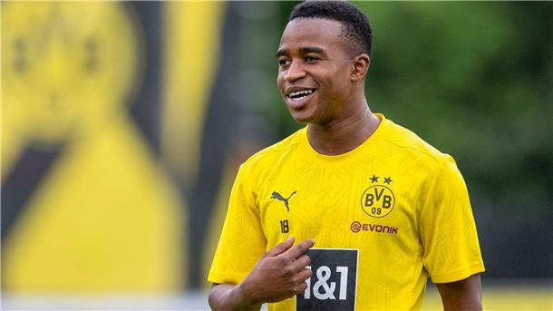Experte: Moukoko will BVB Richtung Frankreich verlassen Bald in Frankreich? Wieder wird über die sportliche Zukunft von Moukoko spekuliert.