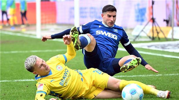 Eintracht Braunschweig holt Robin Heußner aus Karlsruhe Bald Teamkameraden: Robin Heußer (oben) wechselt von Karlsruhe nach Braunschweig und zu Lino Tempelmann.