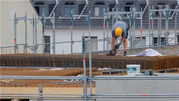 Tempo im Wohnbau: Städte dürfen experimentieren Baustelle in Köln: Für mehr Wohnungen soll der „Bau-Turbo“ sorgen. (Archivfoto)