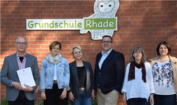 Beenden schweren Herzens, aber nach gemeinsamer Entscheidung, die Kooperation zwischen der Helga-Leinung-Schule der Lebenshilfe und der Grundschule Rhade (von Links): Gerhard Kahrs, Birgit Gramkow, Sylvia Mehrkens-Bartsch, Volker Wahlers, Andrea Wardin und Annabell Wahlers.