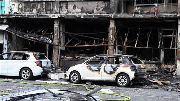 Ermittler: Kioskbetreiber hat Explosion verursacht Bei dem Brand in Düsseldorf am 16. Mai kamen drei Menschen ums Leben, mehr als ein Dutzend wurden verletzt.