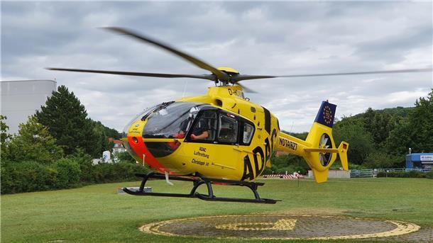 Bei dem schweren Unfall im Kreis Osterholz am Sonntagmorgen kam auch ein Rettungshubschrauber zum Einsatz. (Symbolbild)