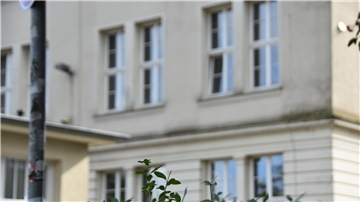 Lloyd Gymnasium von Außen.
