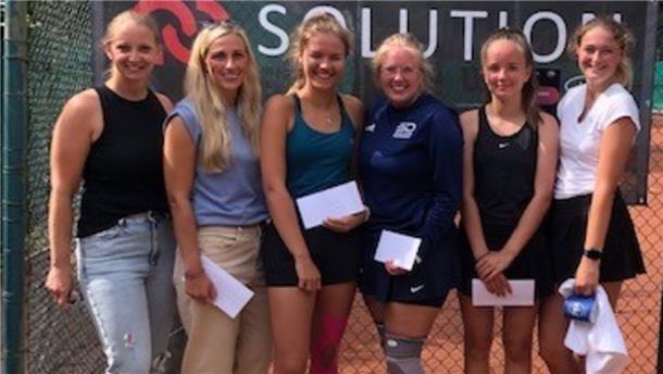 Siegerehrung Damen beim Tennisklub Nordenham.