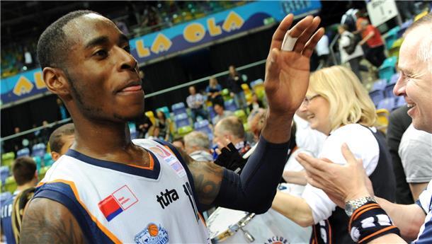 Torrell Martin will das Eisbären-All-Star-Game rocken Bei den Eisbären-Fans hatte Publikumsliebling Torrell Martin ein Stein im Brett.