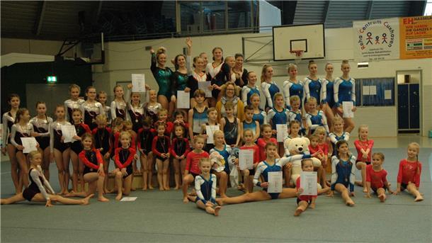 Bei den Mannschaftswettkämpfen des Turnkreises Cuxhaven starteten 120 Mädchen und Jungen aus fünf Vereinen in Leistungsklassen und allgemeinen Klassen. 