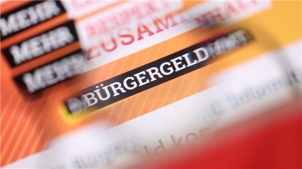 Bürgergeld: FDP auf Kompromisskurs - Rote Linien aus Bayern Bei der Debatte um das geplante Bürgergeld geht es nun um Kompromisse.