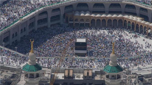 Hitzetote in Mekka: Ägypten sucht nach Vermissten Bei der jährlichen Hadsch-Pilgerfahrt nach Mekka sind dieses Jahr aufgrund der extremen Hitze allein über 300 Ägypter ums Leben gekommen.