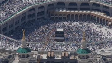 Bei der jährlichen Hadsch-Pilgerfahrt nach Mekka sind dieses Jahr aufgrund der extremen Hitze allein über 300 Ägypter ums Leben gekommen.