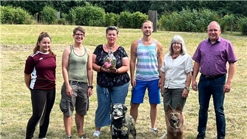 Bei der Jahreshauptversammlung des Hundesportvereins: Aliya Candogan, Swaantje Engel, Melanie Köhler, Christian Koch, Waltraud Fähnders und Kai Kiebitz