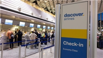 Bei der Lufthansa-Tochter Discover Airlines droht ein Streik der Piloten.