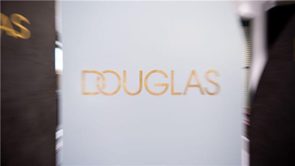 Douglas wächst auch in der Konsumflaute Bei der Parfümeriekette Douglas läuft das Geschäft.