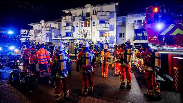 Drei Bewohner bei Hausbrand in Baden-Württemberg gestorben Bei einem Feuer in einem Mehrfamilienhaus in Baden-Württemberg sind drei Menschen ums Leben gekommen.