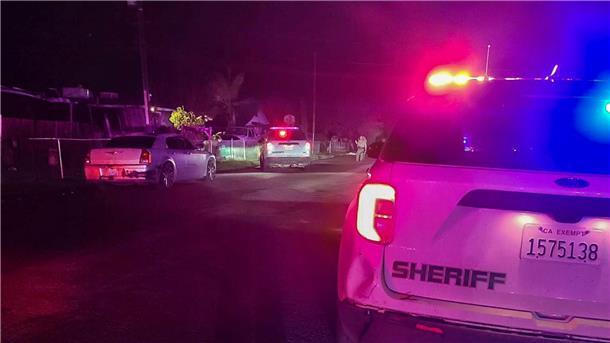 Bei einem grausamen Sechsfachmord in Kalifornien sind eine 17-Jährige und ihr Baby mit Kopfschüssen getötet worden.