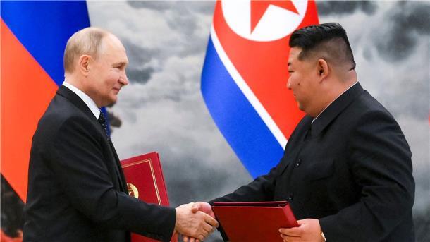 Südkorea bestellt Russlands Botschafter ein Bei einem Staatsbesuch in Pjöngjang hatte der russische Präsident Wladimir Putin mit Machthaber Kim Jong Un das neue Partnerschaftsabkommen unterzeichnet.