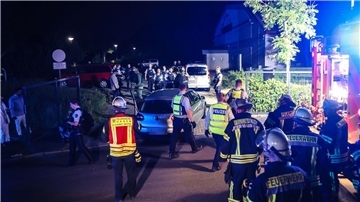 Bei einem Streit auf einer Hochzeitsfeier in Hagen sind mehrere Menschen verletzt worden.