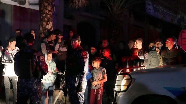 Gaza trauert um Tote nach Brand in Wohnhaus Bei einem Wohnhausbrand in einem Flüchtlingslager im Gazastreifen sind mehr als 20 Menschen ums Leben gekommen.