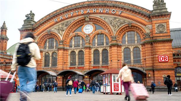 Mehrere Drogenfunde bei Kontrollen am Bremer Hauptbahnhof Bei großangelegten Kontrollen am Hauptbahnhof in Bremen werden die Einsatzkräfte fündig. (Symbolbild)