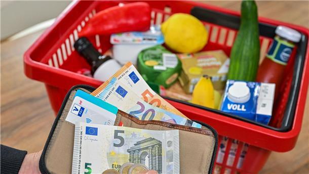 Ifo: Mehr Unternehmen wollen Preise steigern Bei Lebensmitteln planen deutlich weniger Unternehmen Preiserhöhungen.