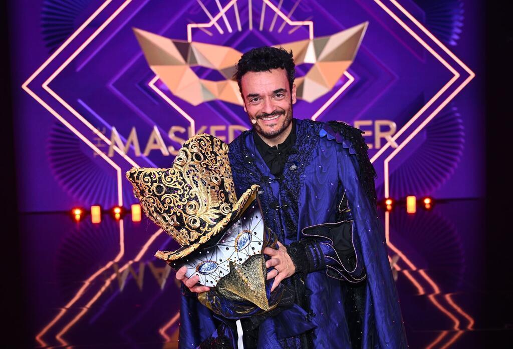 Bei „The Masked Singer“ ist ein weiteres „Mysterium“ gelöst: Der Sänger, Entertainer und TV-Moderator Giovanni Zarrella lüftete in der ProSieben-Show am Samstagabend die neu eingeführte Maske mit wechselnden Besitzern.