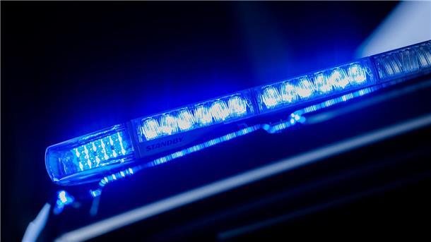 Beide Fahrer wurden nah dem Unfall ins Krankenhaus gebracht. (Symbolbild)