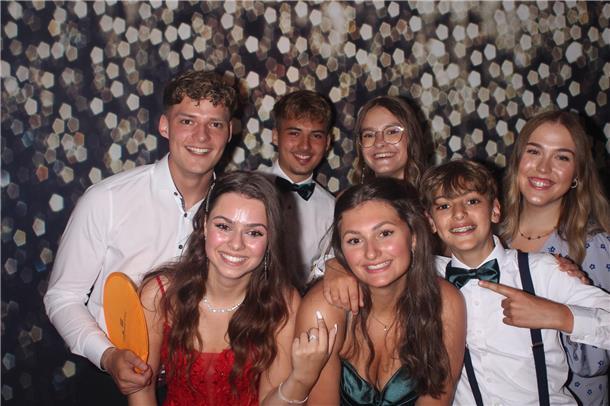 Beim Abiball am Samstag feierten die frisch gebackenen Abiturienten und Abiturie...