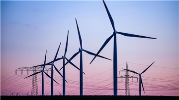 Beim Ausbau von Windrädern an Land ist ein Aufwärtstrend zu beobachten.