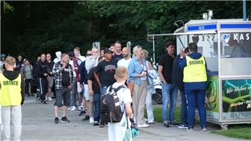 Beim Bremenliga-Auftakt am 8. August 2025 sahen 740 Zuschauer einen 2:1-Sieg des OSC beim Aufsteiger LTS. Auf eine ähnliche Resonanz hoffen die Gastgeber auch am Freitag.