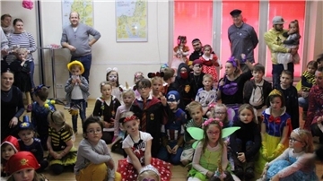 Beim Kinderfasching des MTV Gyhum im Gemeindehaus war eine Menge los. 