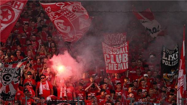 Beim Spiel zwischen dem Halleschen FC und Chemie Leipzig kam es zu gewalttätigen Auseinandersetzungen. (Archivbild)