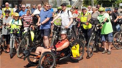 Beim Stadtradeln haben Teilnehmer aus Bremerhaven und Schiffdorf eine gemeinsame Radtour organisiert. 