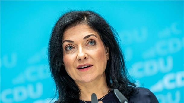 Bayern fordert bundesweite Aussetzung von Verbandsklagen Bekam Post aus Bayern: Bundeswirtschaftsministerin Katherina Reiche (CDU) wird von ihrem bayerischen Amtskollegen aufgefordert, das Verbandsklagerecht auszusetzen. (Archivbild)