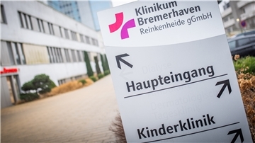 Schild am Klinikum Reinkenheide in Bremerhaven