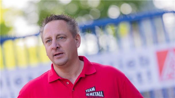 Gewerkschaft bestreikt erstmals die Kölner Ford-Werke Betriebsrat Benjamin Gruschka ist zu weiteren Streiks bereit.