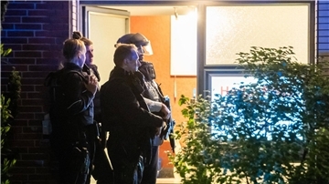 Bewaffnete Polizisten im Einsatz in Herten.