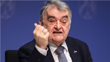 „Bezüge und Verbindungen zum russischen Inlandsgeheimdienst FSB und der paramilitärischen Söldnertruppe Wagner“: Nordrhein-Westfalens Innenminister Herbert Reul.