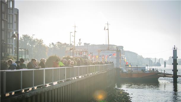 Live-Blog Weser-Parade: Lauter schöne Schiffe vor Bremerhaven