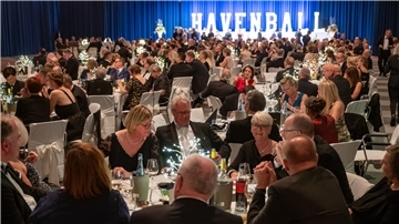 Rauschende Ballnacht in der Stadthalle