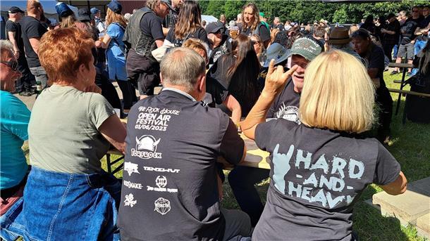 (Mit großer Bildergalerie) Harte Riffs und heiße Stimmung beim Rock House Festival (Mit großer Bildergalerie) Harte Riffs und heiße Stimmung beim Rock House Festival