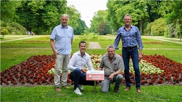 Wespa spendet 3.000 Euro für Bürgerpark-Blumen