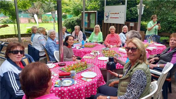 Lady-Tennis beim TC Blau-Weiß Nesse