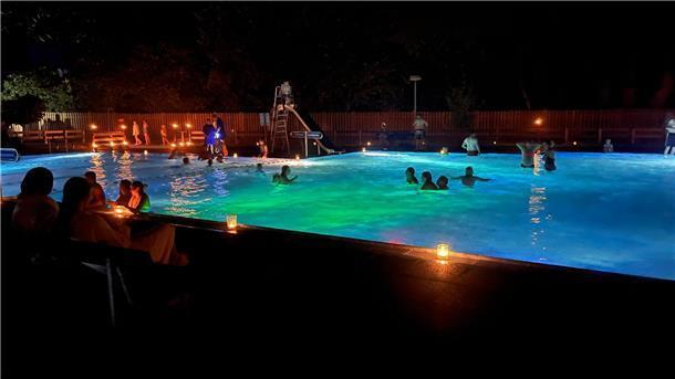Nachtschwimmen im Lubibad