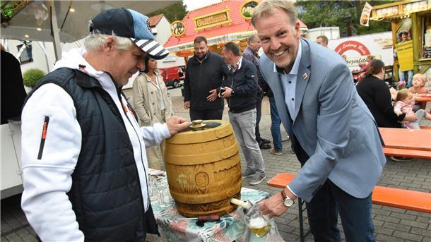 Fassanstich mit Männern