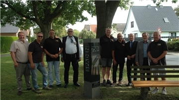 Marmorsäule erinnert an Spadens Jubiläum