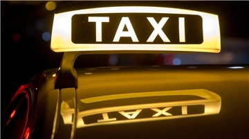 Plötzlich „Taxifahrer“: Meine Tochter geht jetzt in die Disco