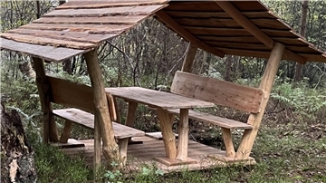 Neuer Pavillon für den Holzurburger Wald