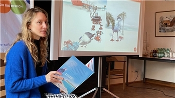  Die Berliner Kinderbuchautorin Amelie Hartung 